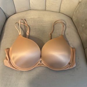 Victoria’s Secret very sexy, push-up bra NWOT